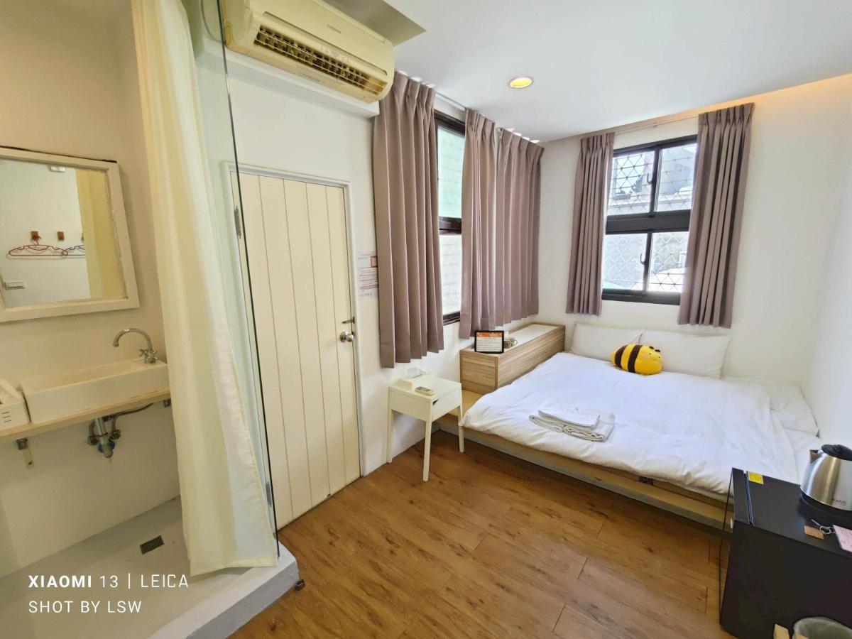 Honey House Tainan Bed & Breakfast Exterior photo