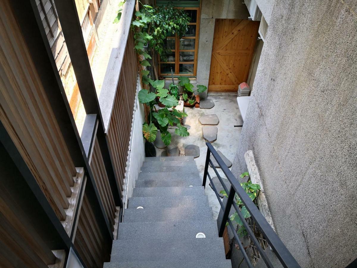 Honey House Tainan Bed & Breakfast Exterior photo