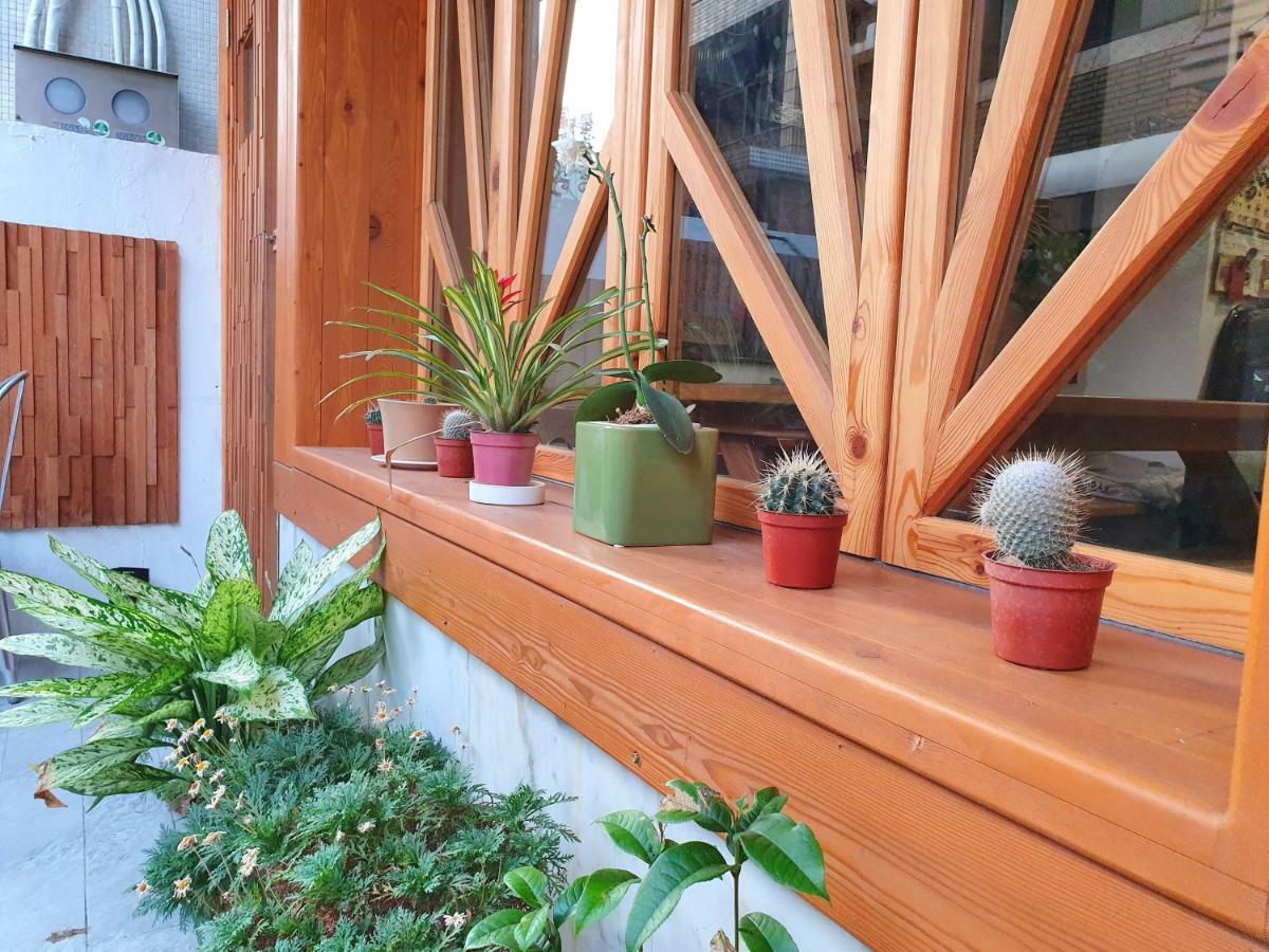 Honey House Tainan Bed & Breakfast Exterior photo